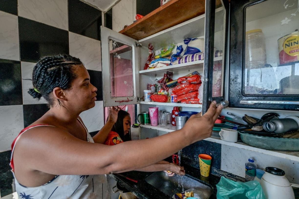 Extrema Pobreza Em Bh Atinge Mil Fam Lias Pela Primeira Vez Na