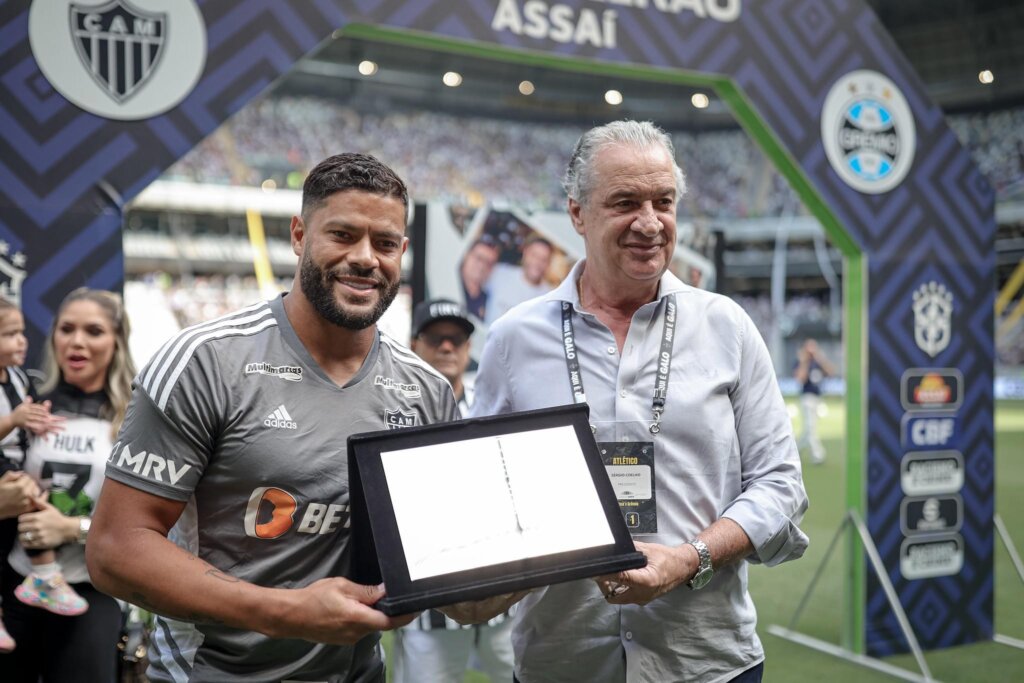 Hulk segue no Atlético-MG até 2026, garante presidente. soaquinoticias