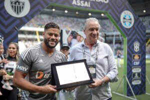 Hulk segue no Atlético-MG até 2026, garante presidente. soaquinoticias