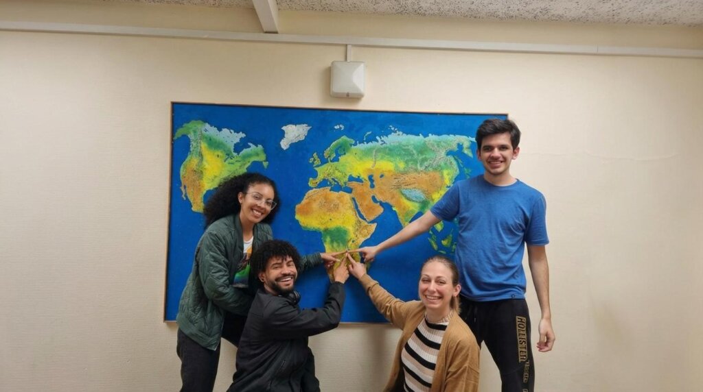 De Timóteo ao Malaui: Edson Eduardo inspira jovens ao voluntariado soaquinoticias