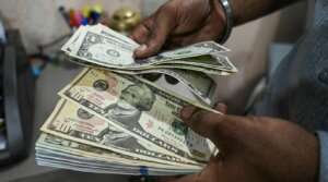 Dólar fecha a R$ 5,12; Ibovespa cai após recorde na Bolsa soaquinoticias