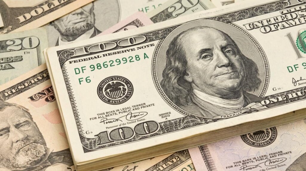 Dólar recua, e Ibovespa atinge máxima histórica com confiança soaquinoticias