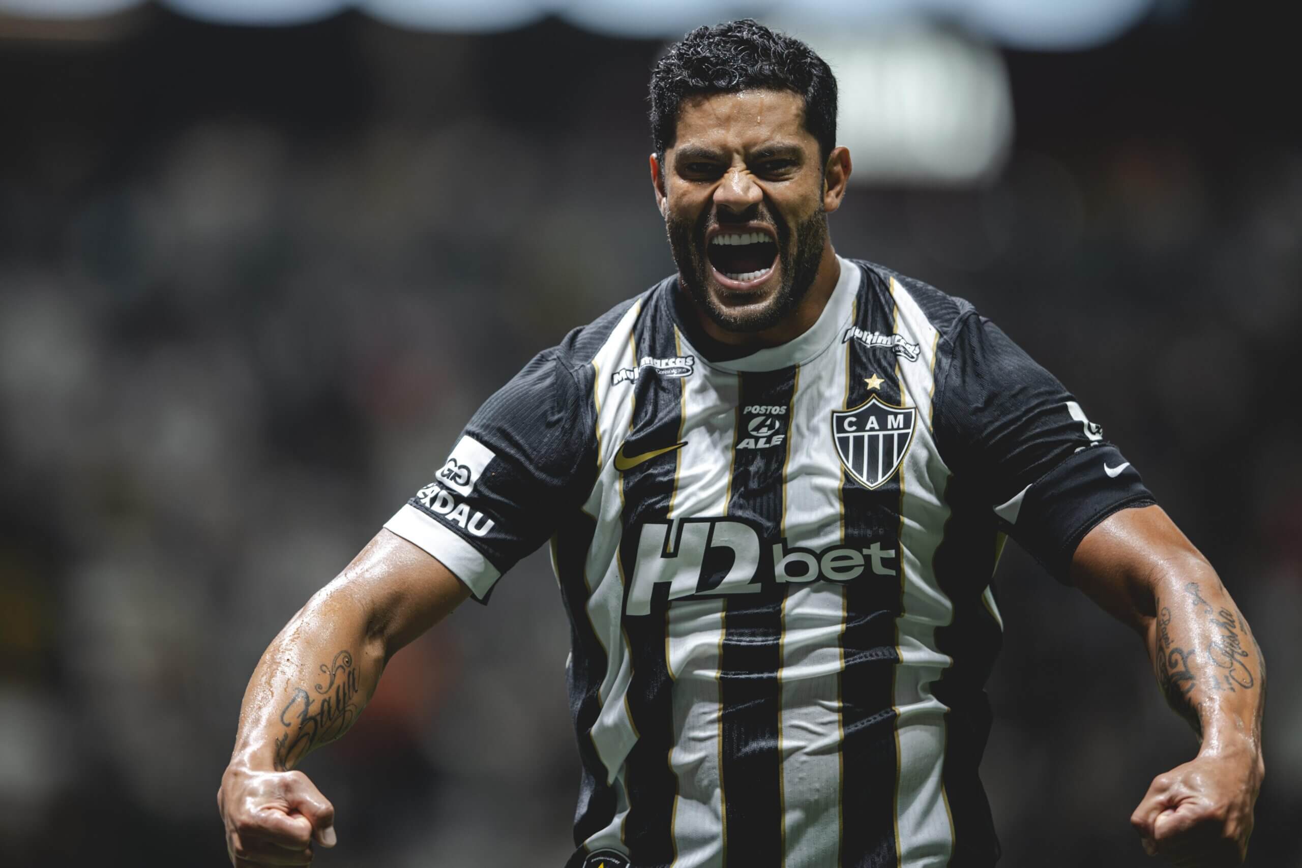 Hulk domina futebol brasileiro com 17 gols de falta pelo Atlético-MG soaquinoticias