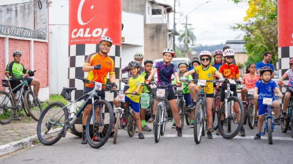 Timóteo sedia 1º Pedal Inox Kids gratuito para crianças e jovens soaquinoticias