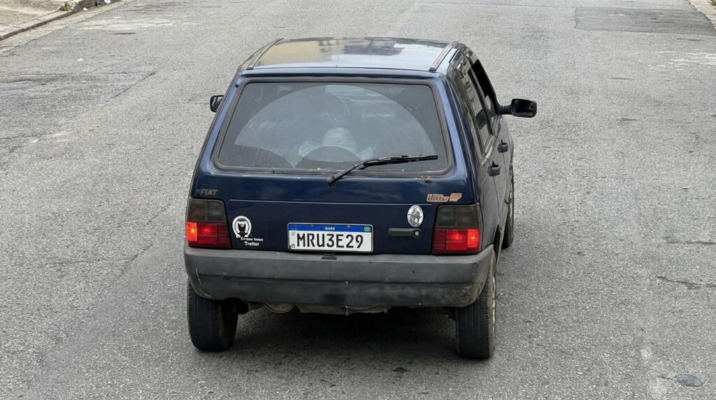 Fiat Uno roubado em Belo Oriente é flagrado circulando em Ipatinga soaquinoticias