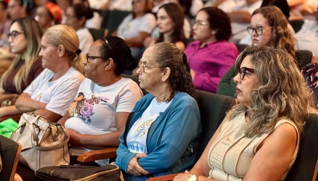 IV Encontro SUAS fortalece políticas públicas de proteção à mulher em Ipatinga