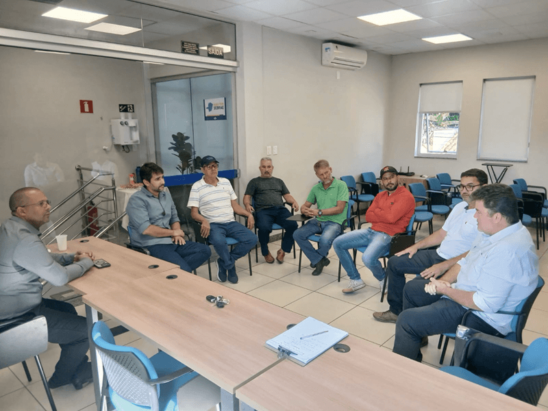 Marcio Lima discute desenvolvimento regional e economia em Nova Era soaquinoticias