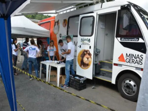 Castramóvel realiza 340 castrações gratuitas de animais em Timóteo soaquinoticias