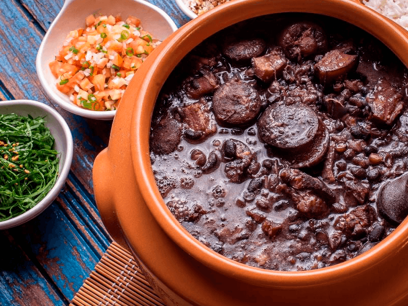 APAE de Timóteo promove feijoada solidária neste domingo para arrecadar fundos soaquinoticias