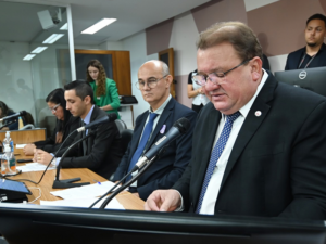 Governo de Minas retoma obras da escola Joaquim Eliziário em Santana soaquinoticias