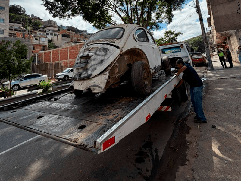 Prefeitura de Ipatinga inicia operação para recolher veículos abandonados nas ruas soaquinoticias