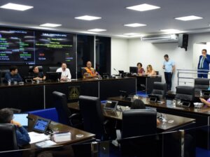 Camara de Timoteo aprova projetos sobre identificacao de cabos e proibicao de bets soaquinoticias