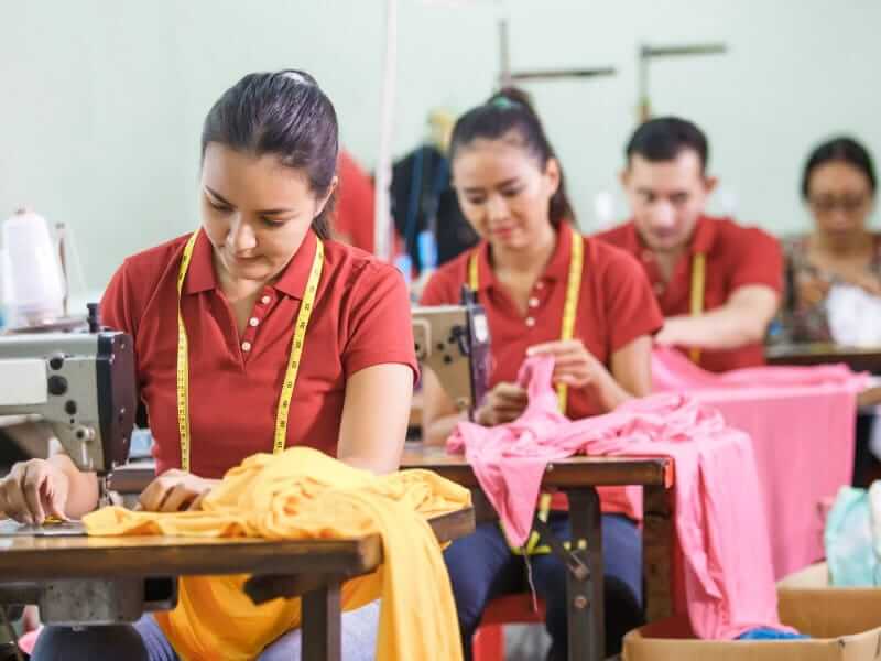 Remessas internacionais disparam em 2026 e pressionam varejo de moda soaquinoticias