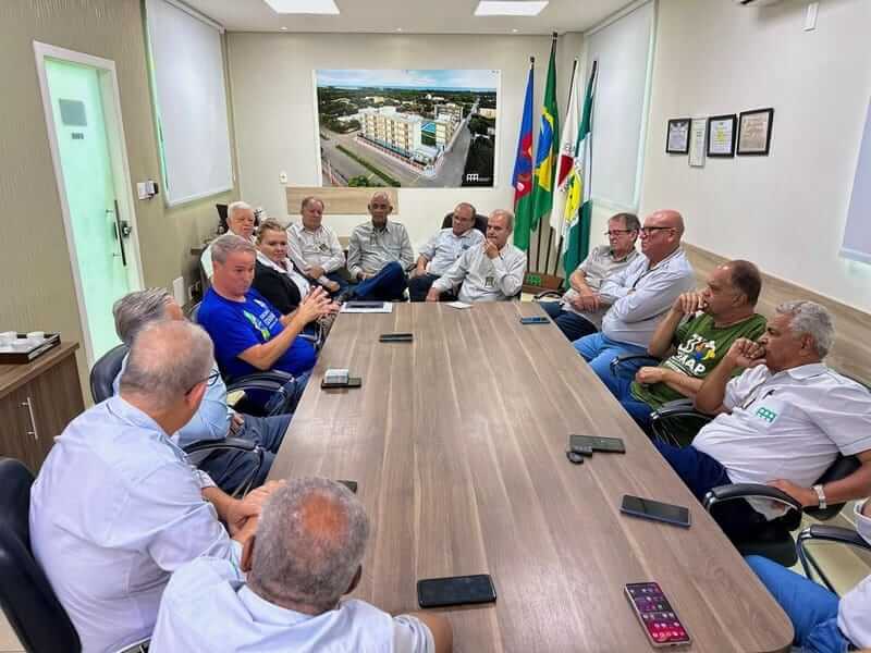 Coronel Edvanio discute propostas para aposentados em reunião na AAPI soaquinoticias