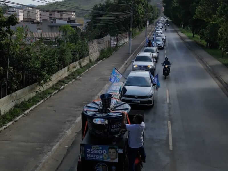 Candidato a deputado estadual Marcio Lima realiza carreata em Timoteo soaquinoticias