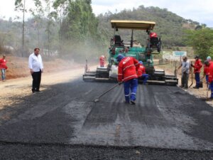 Pavimentacao da LMG-760 transforma a rotina no Vale do Aço soaquinoticias