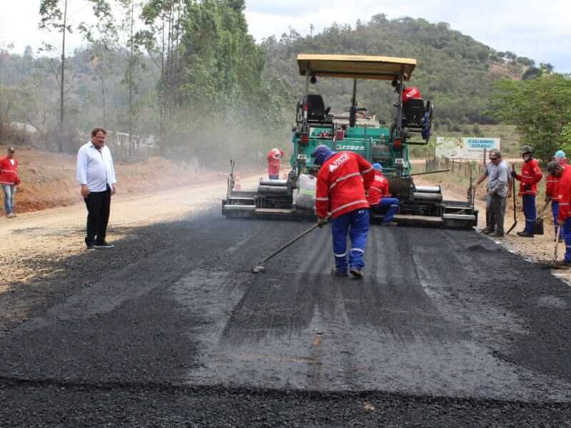 Pavimentacao da LMG-760 transforma a rotina no Vale do Aço soaquinoticias