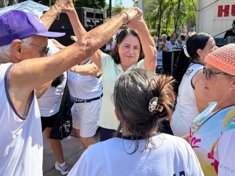 Deputada Rosangela Reis participa de evento para idosos em Timoteo soaquinoticias