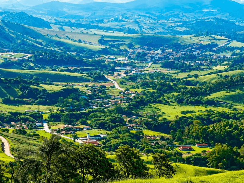 Turismo em Minas Gerais registra forte alta mas acumula perdas soaquinoticias